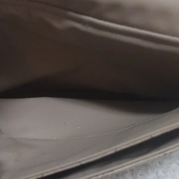 Sasson Beige Clutch Purse - Picture 10 of 11